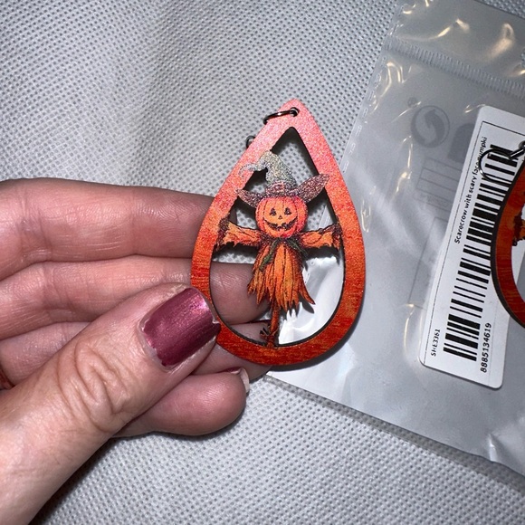 🍂🍃NIB Fall Earrings🍃🍂 - Picture 5 of 6